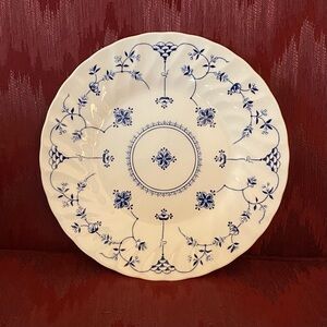 Queen’s Finlandia Luncheon Plate EUC